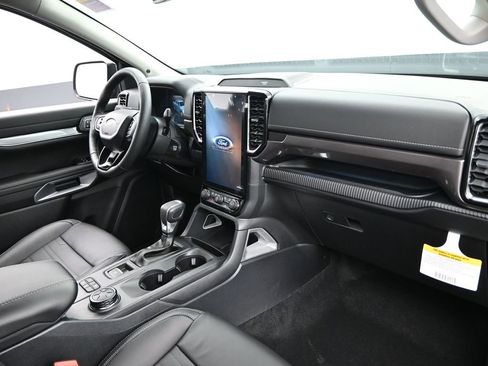 New 2025 Ford Ranger Lariat w/ Chrome Accent Package AWD/4WD image 35