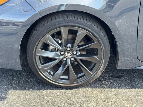 Used 2024 Toyota Corolla SE w/ SE Package image 13