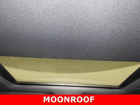 Used 2025 Ford F150 Lariat w/ Equipment Group 502A High image 15