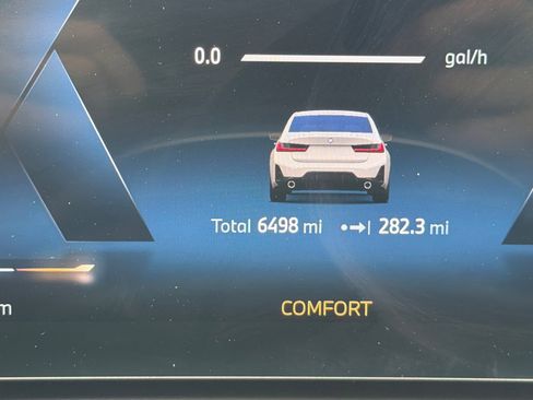 Used 2026 BMW 330i Sedan w/ M Sport Package image 35