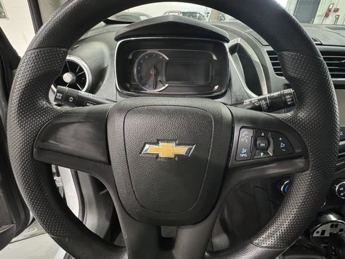 Used 2016 Chevrolet Trax LS image 12