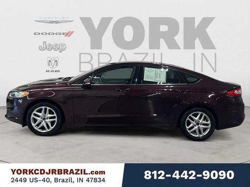 Used 2013 Ford Fusion SE FWD image 2