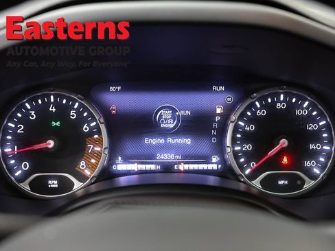 Used 2022 Jeep Renegade Limited w/ Sun, Sound & Wheels Group AWD/4WD image 18