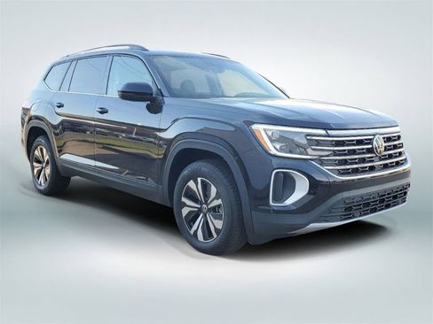 New 2026 Volkswagen Atlas SE FWD image 2