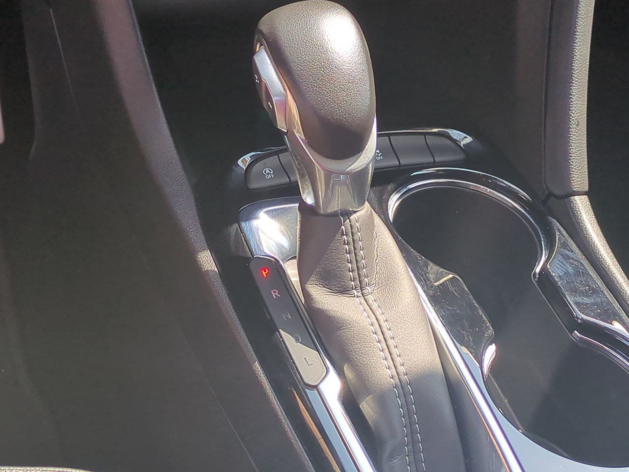 Used 2023 Buick Encore GX Select w/ Sport Touring Package FWD image 27