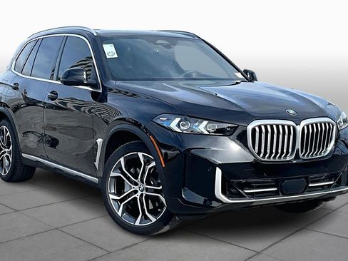Used 2026 BMW X5 sDrive40i w/ Executive Package image 2