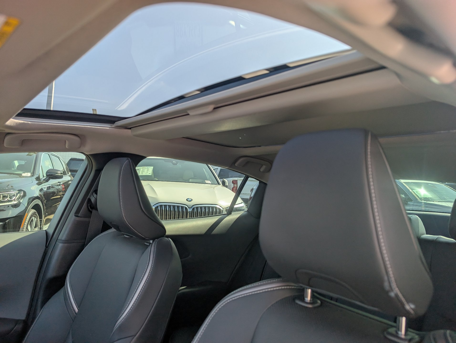 Used 2024 Toyota Prius XLE FWD image 18