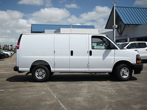 New 2024 Chevrolet Express 2500 Extended w/ Driver Convenience Package image 3