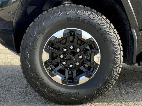 New 2025 GMC Hummer EV 3X w/ Extreme Off-Road Package image 6