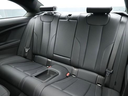 Used 2023 BMW 230i xDrive Coupe w/ Premium Package image 21