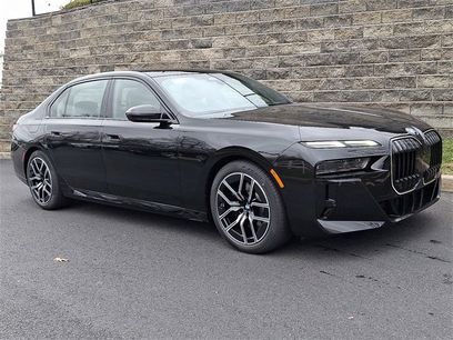 New 2026 BMW 740i xDrive w/ Premium Package