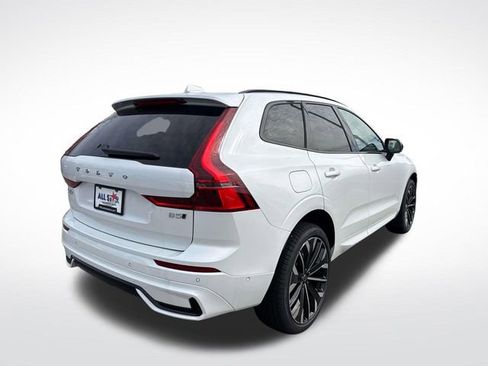 New 2026 Volvo XC60 B5 Ultra w/ Climate Package image 9