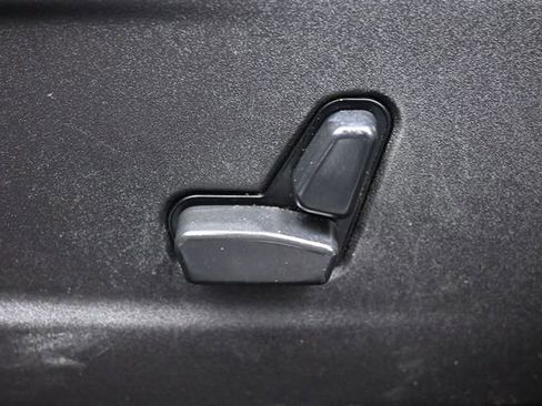 Used 2023 Chrysler 300 Touring w/ Sport Appearance Package RWD image 12