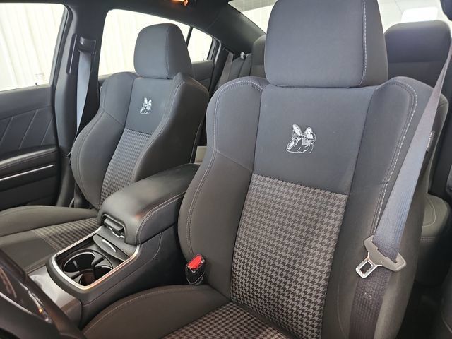 Used 2019 Dodge Charger Scat Pack w/ Navigation & Travel Group RWD image 39