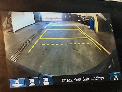 Used 2018 Honda CR-V Touring image 14