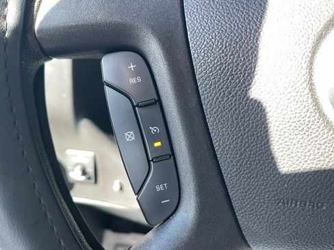 Used 2017 Chevrolet Express 2500 Extended RWD image 22