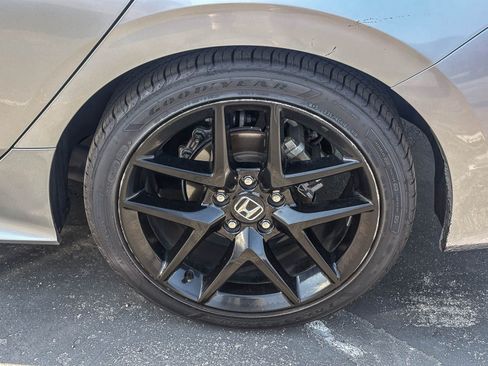 Used 2022 Honda Civic Sport image 12