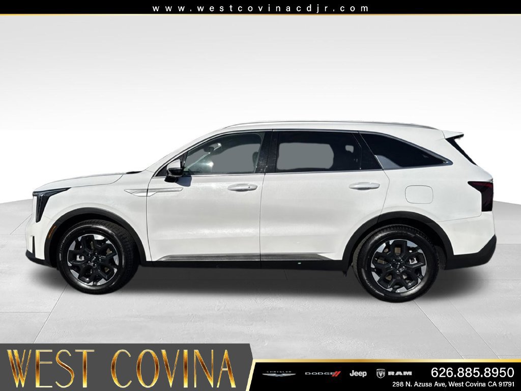 Used 2024 Kia Sorento S FWD image 6