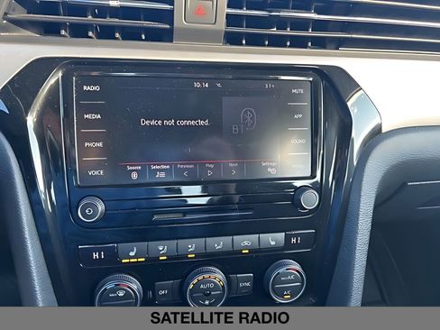 Used 2020 Volkswagen Passat 2.0T SE image 23