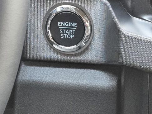 New 2026 Ford F250 Platinum w/ FX4 Off-Road Package image 18