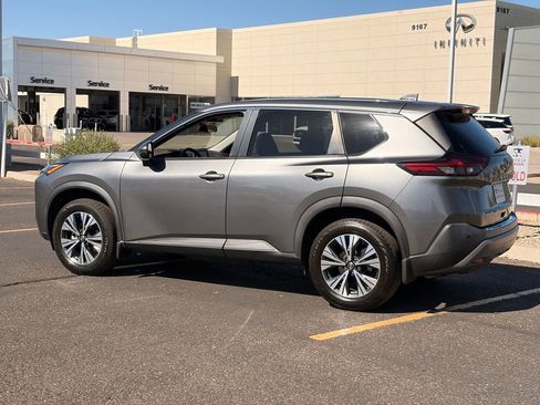 Certified 2022 Nissan Rogue SV FWD image 4