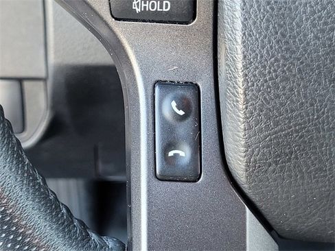 Certified 2022 Toyota Tacoma TRD Off-Road image 30