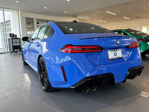 New 2026 BMW M5 w/ Executive Package image 6