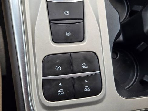 Used 2024 Ford Explorer Limited RWD image 30