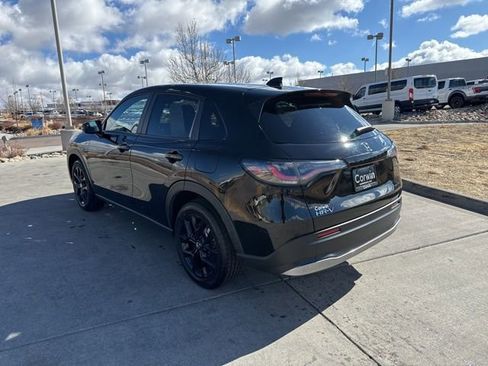 Used 2025 Honda HR-V Sport image 5