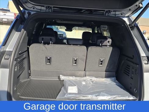 New 2026 Chevrolet Traverse High Country image 17