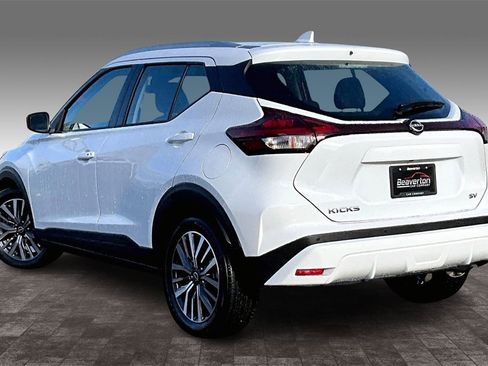 Used 2024 Nissan Kicks SV image 13