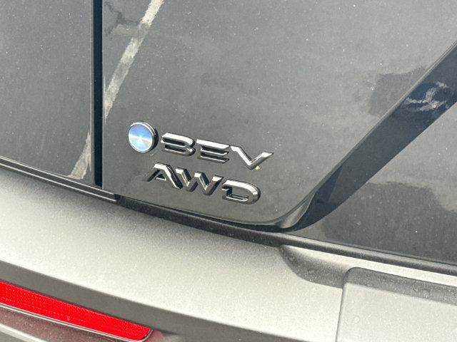 New 2026 Toyota C-HR AWD/4WD image 9