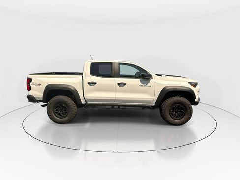 New 2026 Chevrolet Colorado ZR2 w/ ZR2 Bison Edition AWD/4WD image 9