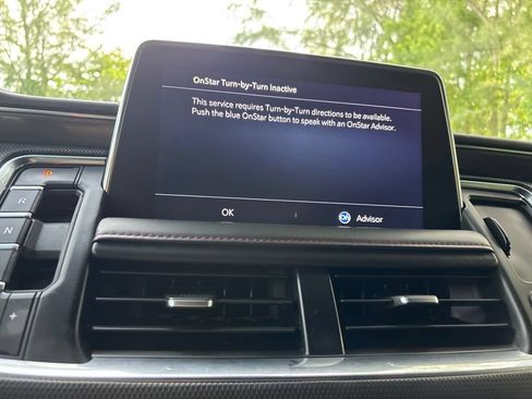 Used 2021 Chevrolet Suburban RST w/ Luxury Package RWD image 30