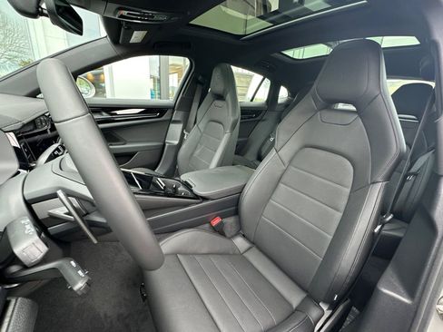 New 2026 Porsche Panamera image 5