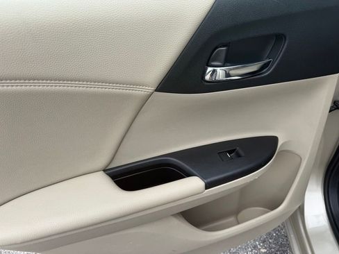 Used 2015 Honda Accord EX-L image 34