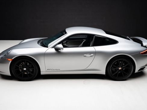 Used 2018 Porsche 911 Carrera RWD image 16