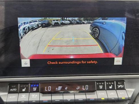 Used 2025 Toyota Camry XLE FWD image 16