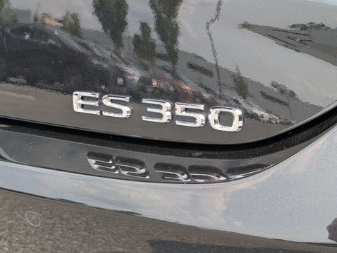 Certified 2025 Lexus ES 350 w/ Premium Package FWD image 9