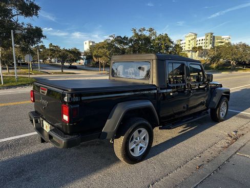 Used 2020 Jeep Gladiator Sport w/ Quick Order Package 24S image 12