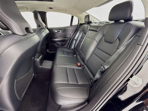 Used 2022 Volvo S60 T8 R-Design Expression w/ Premium Package image 23