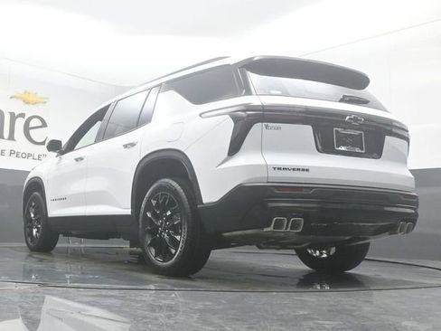 New 2026 Chevrolet Traverse LT w/ Midnight/Sport Edition FWD image 5
