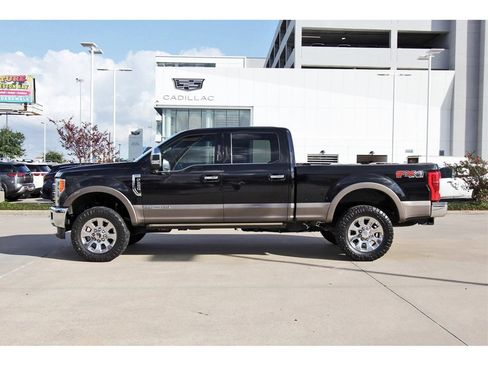 Used 2019 Ford F250 King Ranch w/ King Ranch Ultimate Package image 3