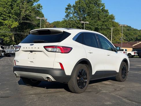 Used 2021 Ford Escape SE FWD image 6