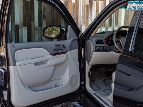 Used 2013 Chevrolet Tahoe LTZ AWD/4WD image 10