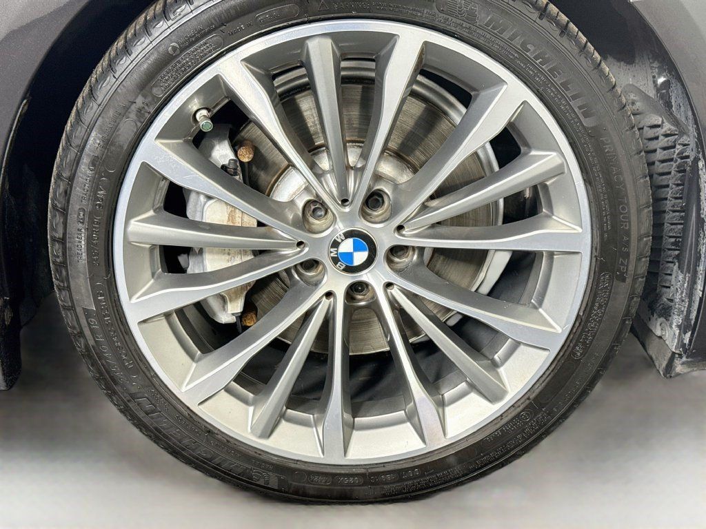 Used 2021 BMW 530i w/ Premium Package RWD image 31