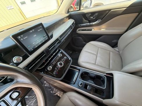 Used 2022 Lincoln Corsair Grand Touring AWD/4WD image 24