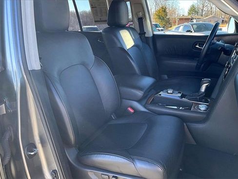 Used 2023 Nissan Armada SL w/ Captain's Chairs Package image 22