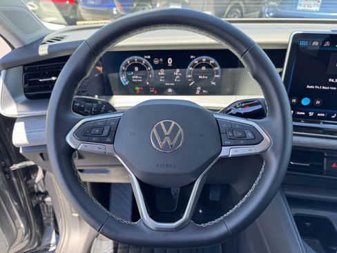 Used 2026 Volkswagen Tiguan S FWD image 18