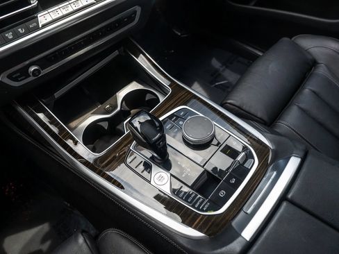 Used 2020 BMW X7 xDrive40i w/ Cold Weather Package AWD/4WD image 24